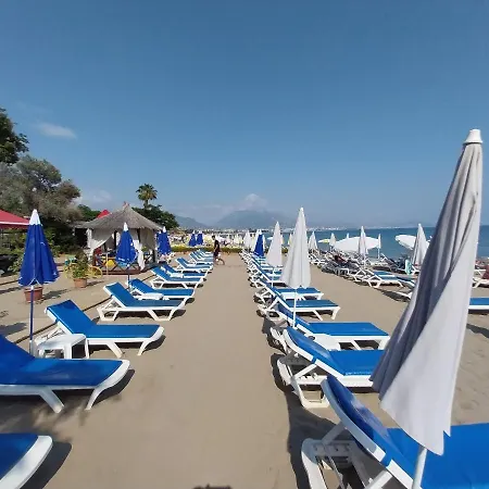 200 Meters From The Beach In The Center Of Alanya Apartmán